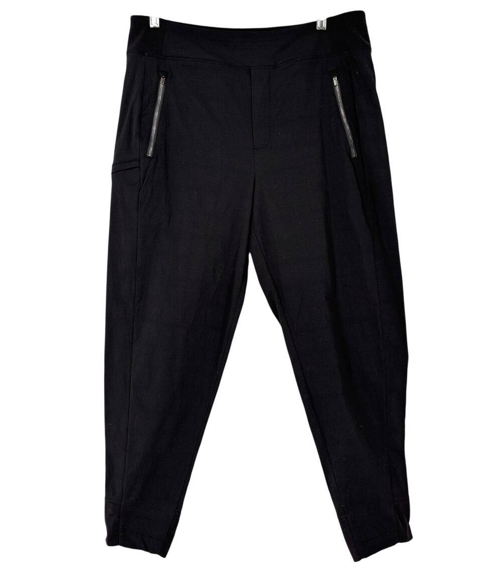 Athleta Stretch Tech Pants Size 12 lack Zip Pockets Athleisure Gym Yoga